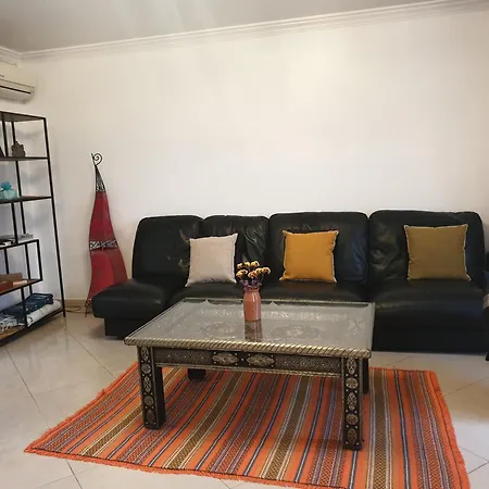 Apartamento As Cegonhas - Local